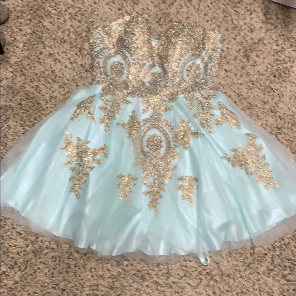 formal dress / prom